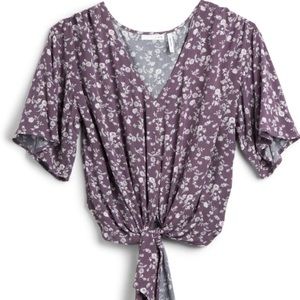 LUQ Rhee tie front flattering top